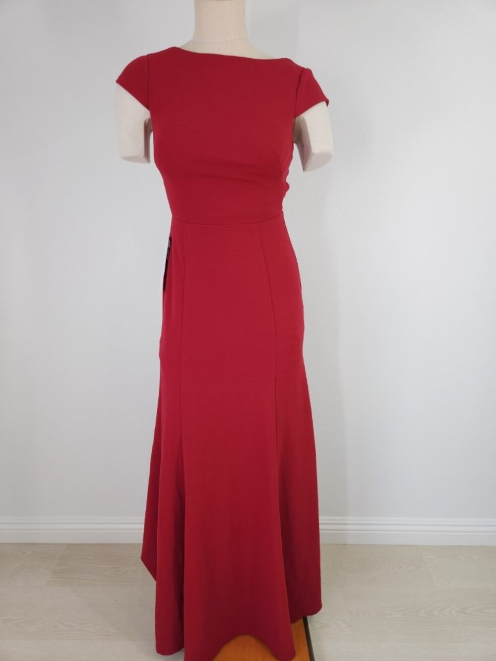 Azazie Meara Bridesmaid Dress Size 2 Cap Sleeve Open Back Formal Gown Burgundy